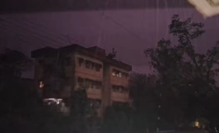 রবিবার সন্ধ্যায় আচমকা আকাশ অন্ধকার হয়ে এলো,স্বস্তিতে  পশ্চিম মেদিনীপুর ও  বাঁকড়া জেলায়!