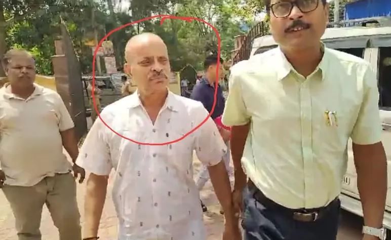 ভুয়ো শিক্ষক নিয়োগ মামলায় ফের গ্রেফতার হলেন পূর্ব মেদিনীপুরের খামারচক হাই স্কুলের প্রধান শিক্ষক!