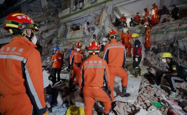 ভূমিকম্পে মিয়ানমারে বেড়েই চলেছে মৃত্যুর সংখ্যা!