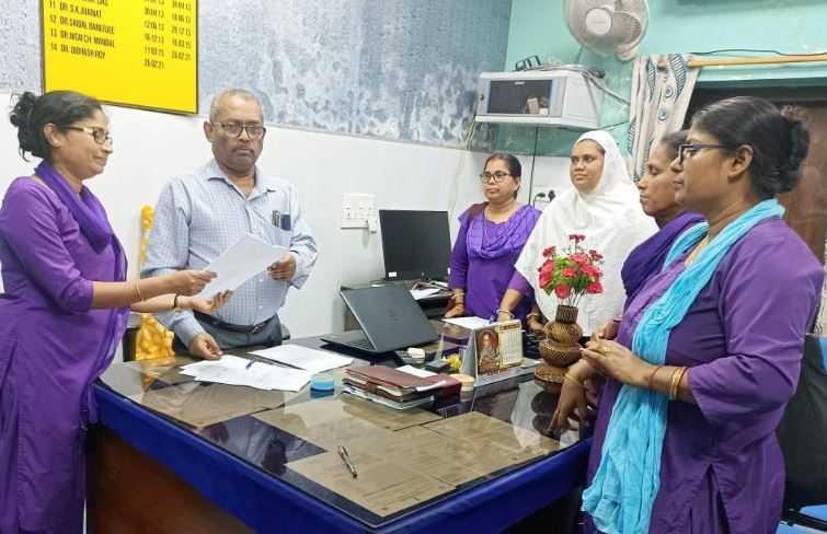 তমলুকে পৌর স্বাস্থ্যকর্মীদের ডেপুটেশন!