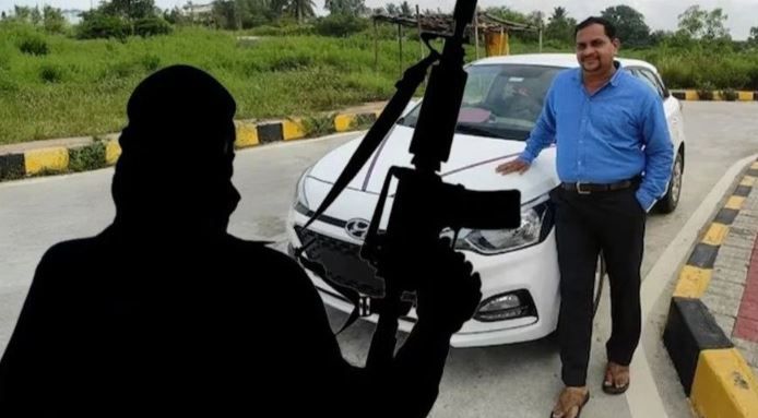 পহেলগাঁওতে জঙ্গি হামলায় স্ত্রীর সামনে স্বামীকে মারল জঙ্গিরা! তোমাকে মারব না… যাও এটা গিয়ে বলো মোদীকে?