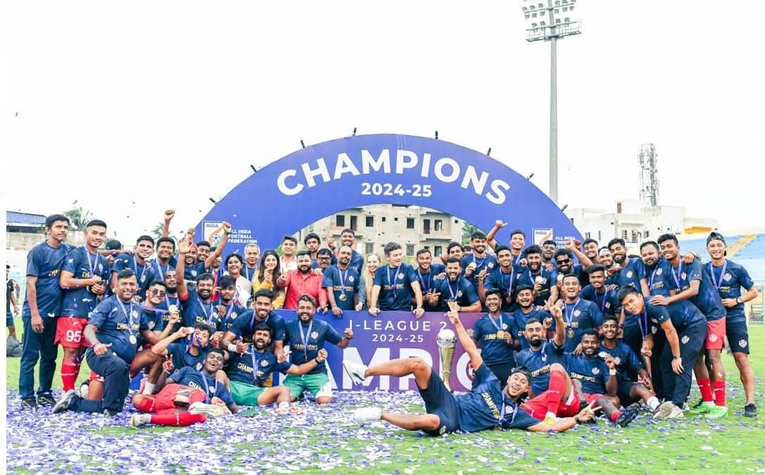 অপরাজিত থেকেই আই লিগ টু-এ চ্যাম্পিয়ন ডায়মন্ড হারবার ফুটবল ক্লাব!