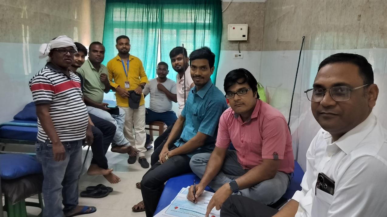 পশ্চিম মেদিনীপুর অপরাজেয় স্বেচ্ছাসেবী সংগঠনের উদ্যোগে রক্তদান শিবির!