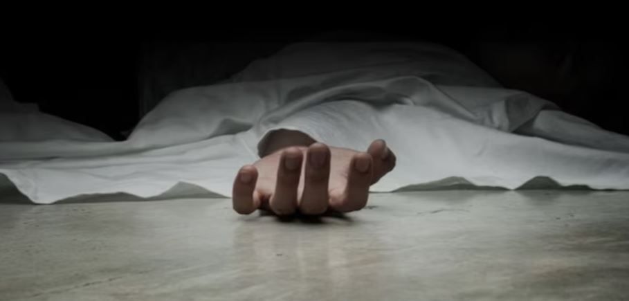 মেদিনীপুর শহর লাগোয়া কেরানীচটি এলাকায়  মেস থেকে M.A শিক্ষার্থীর ঝুলন্ত দেহ উদ্ধার!