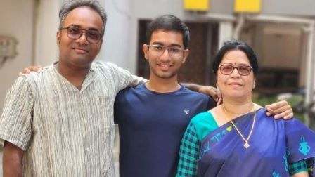 CBSE SCORE : সর্বভারতীয় সি বি এস ই দ্বাদশ শ্রেণির সেরা ১০ জনের মধ্যে খড়গপুরের বারবেটিয়ার বাসিন্দা অর্চিষ্মান মাইতি!