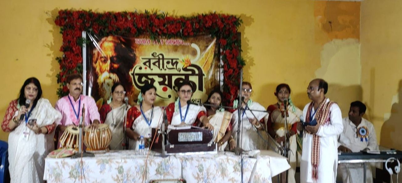 খড়্গপুরের  স্পন্দন মহিলা ক্লাবের ১৬৫তম রবীন্দ্র-জয়ন্তী উদযাপন!