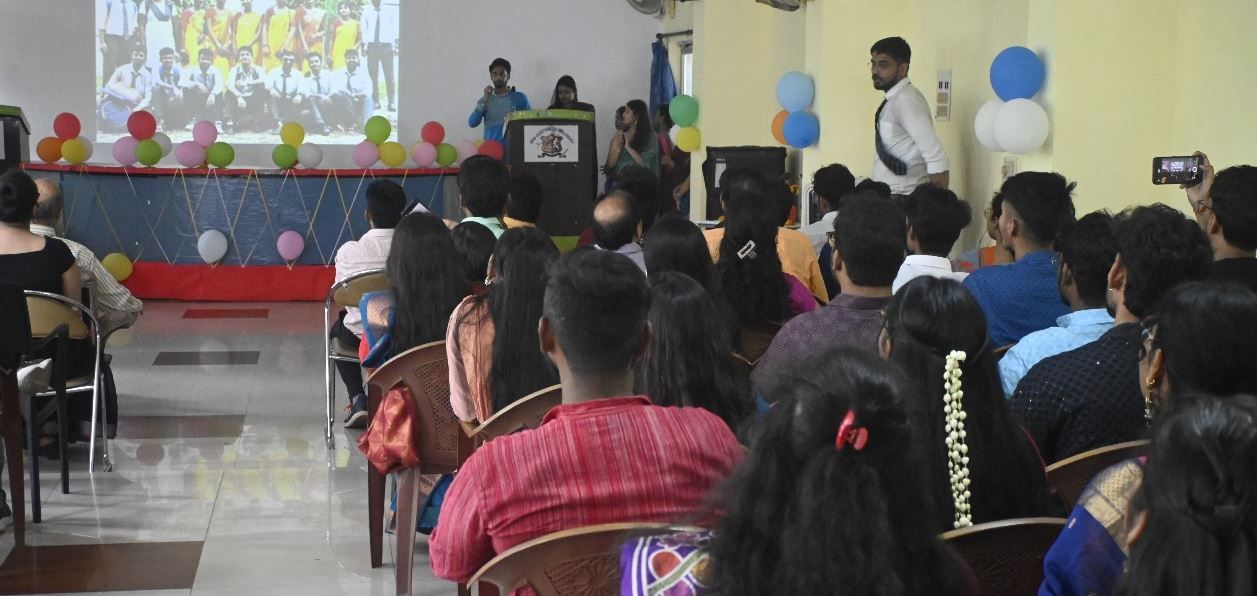 দুর্গাপুর বেঙ্গল কলেজ অফ ফার্মাসিউটিক্যাল সায়েন্সেস অ্যান্ড রিসার্চ কর্তৃক শিক্ষার্থীদের জন্য আবেগঘন বিদায় সংবর্ধনা!