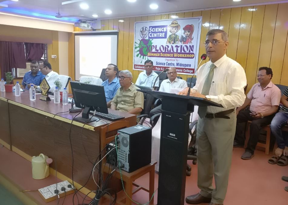 সায়েন্স সেন্টার মেদিনীপুরের উদ্যোগে শুরু হলোতিন দিনের গ্রীষ্মকালীন বিজ্ঞান কর্মশালা!