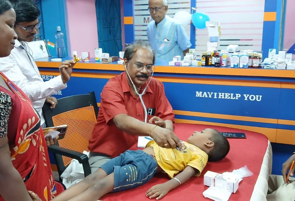 রামপুর সমবায় কৃষি উন্নয়ন সমিতি প্রতিষ্ঠাতা উপলক্ষে বিনামূল্যে স্বাস্থ্য পরীক্ষা শিবির!