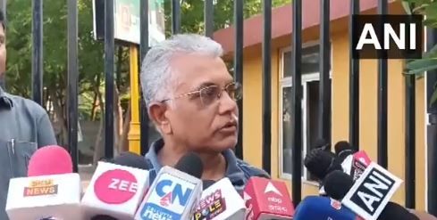 পশ্চিমবঙ্গের মুখ্যমন্ত্রীর মুর্শিদাবাদ সফর সম্পর্কে মন্তব্যে করলেন  বিজেপি নেতা দিলীপ ঘোষ!