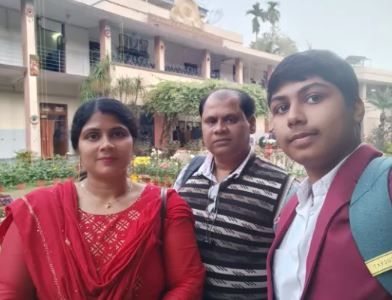 মাধ্যমিকে পঞ্চম স্থান অধিকার করেছে ঝাড়গ্রামের সোমতীর্থ করণ!