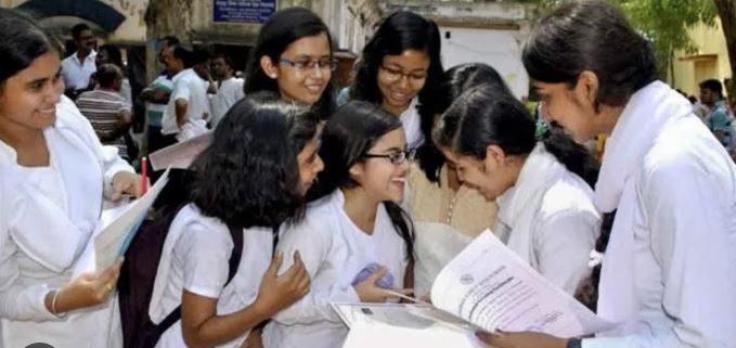 WB Mahdyamik Result 2025 : মাধ্যমিকের রেজাল্টে রাজ্যে প্রথম ১০জন  নাম এবং নম্বর!