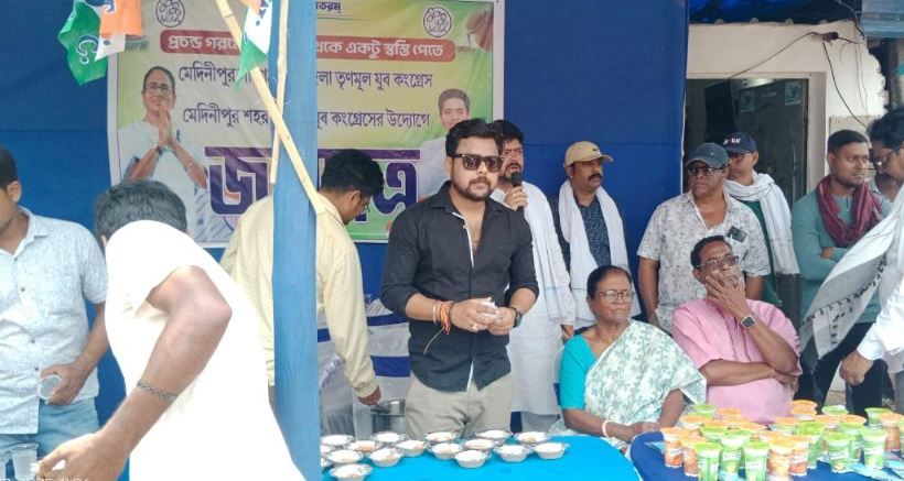 বুদ্ধপূর্ণিমা উপলক্ষ্যে মেদিনীপুর তৃণমূল যুব কংগ্রেস এর উদ্যোগে  তৃষ্ণার্ত মানুষের সেবায় জলছত্র কর্মসূচি!