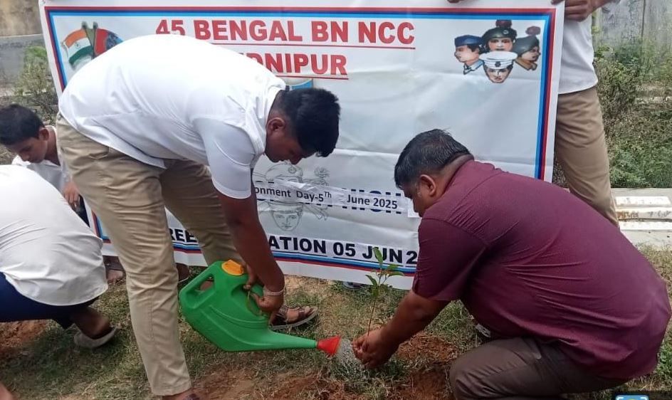 চুয়াডাঙ্গা হাইস্কুলের এন সি সি ইউনিটের উদ্যোগে পরিবেশ দিবস পালন!