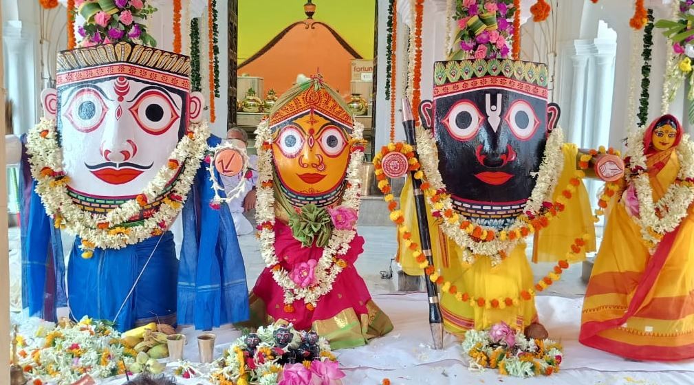 মেদিনীপুরে জগন্নাথ দেবের স্নান যাত্রা উৎসব!