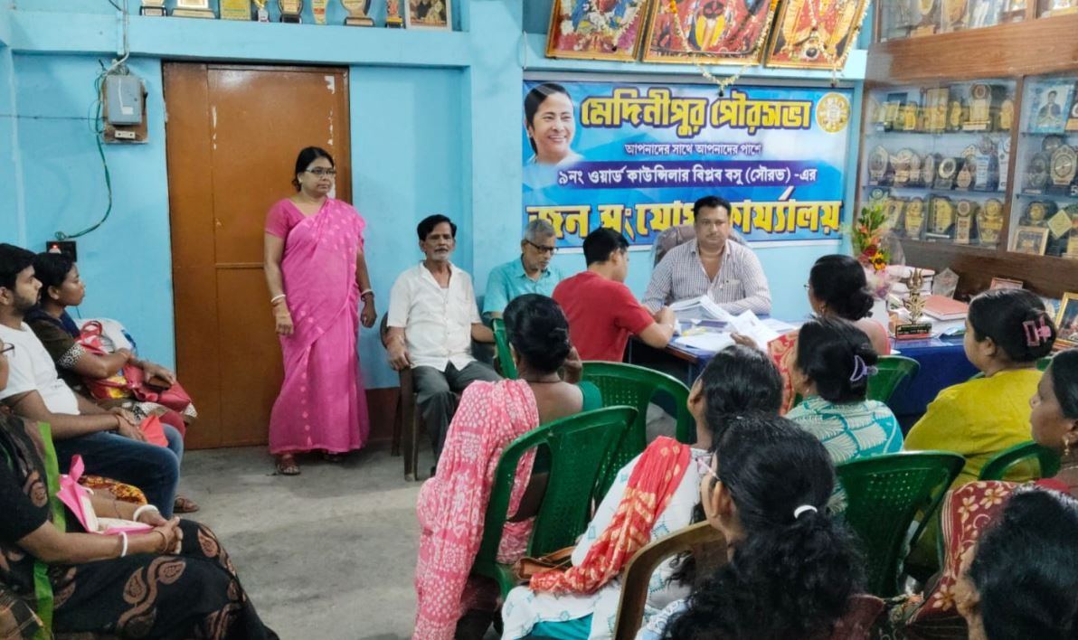 পশ্চিমবঙ্গ সরকারের শ্রম দপ্তরের উদ্যোগে বিনামূল্যে সামাজিক সুরক্ষা!