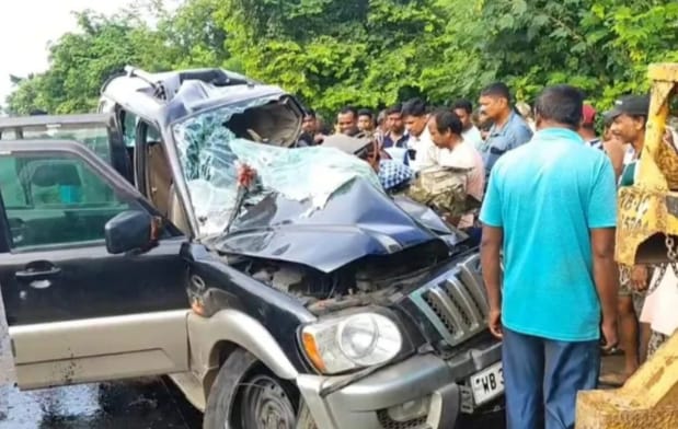 আসানসোল থেকে দীঘা যাওয়ার পথে বেলদার রানীসরাই এলাকায় ১৬ নম্বর জাতীয় সড়কে স্করপিও ও ট্রাকের মুখোমুখি সংঘর্ষে চারজনের মৃত্যু ও আহত দুইজন!