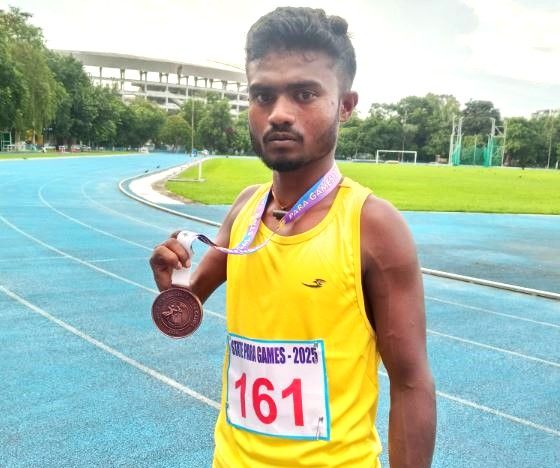 রাজ্য প্যারাগেমস ২০২৫ এ দৌড় প্রতিযোগিতায় সাফল্য পেলেন ঝাড়গ্রামের ছেলে  বুধরায় হেমব্রম!