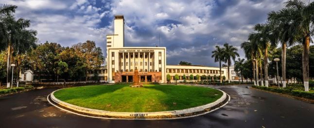 খড়গপুরে আইআইটি ফের এক  সন্দেহজনক মৃত্যু পড়ুয়ার !