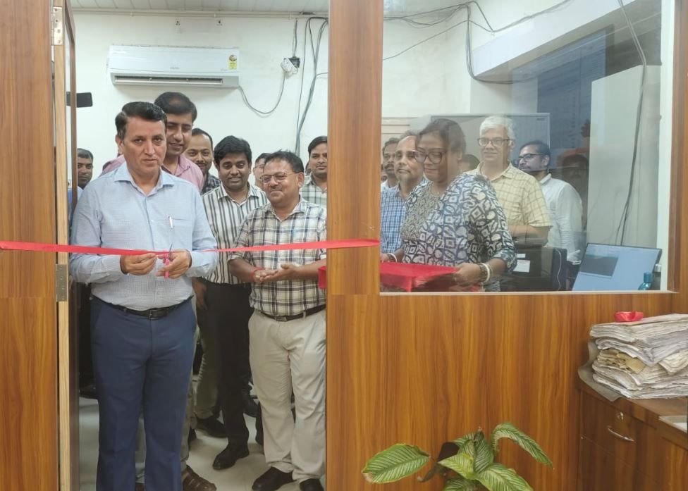 খড়গপুর রেলওয়েতে নতুন কোচিং ও বাণিজ্যিক নিয়ন্ত্রণ কক্ষের উদ্বোধন!