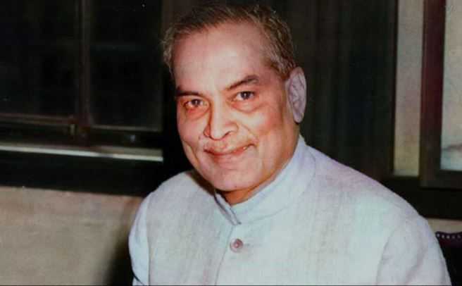 প্রাক্তন মুখ্যমন্ত্রী তথা বিশিষ্ট চিকিৎসক ডাঃ বিধান চন্দ্র রায়ের জন্ম ও প্রয়াণ দিবসে তাঁর প্রতি শ্রদ্ধা!