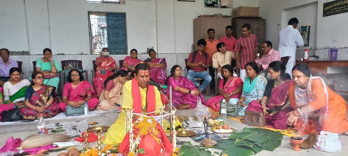 মেদিনীপুর শহরের বিধান নগর  সার্বজনীন দুর্গোৎসব সমিতির ৪৭ তম বর্ষের দুর্গা পূজার খুঁটি পূজার আয়োজন!