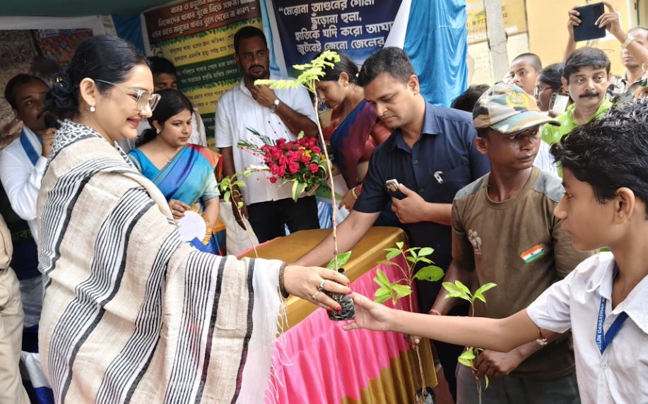 খড়গপুর বন বিভাগের উদ্যোগে বনমহোৎসব অনুষ্ঠান!