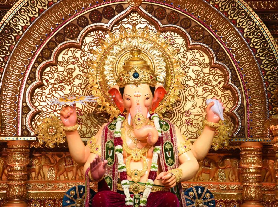 গণেশ চতুর্থীর আগে মুম্বাইয়ে 'লালবাগচা রাজার' প্রথম দর্শন!