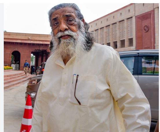 ঝাড়খণ্ডের প্রাক্তন মুখ্যমন্ত্রী এবং ঝাড়খণ্ড মুক্তি মোর্চার  অন্যতম প্রতিষ্ঠাতা শিবু সোরেন আজ শেষ নিঃশ্বাস ত্যাগ করলেন!