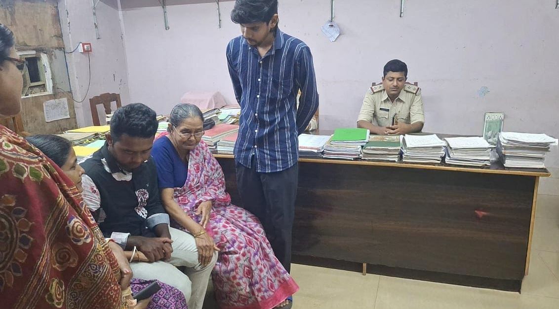 বাড়ি ফিরলেন হারিয়ে যাওয়া ছেলে সায়ন ঘোষ!