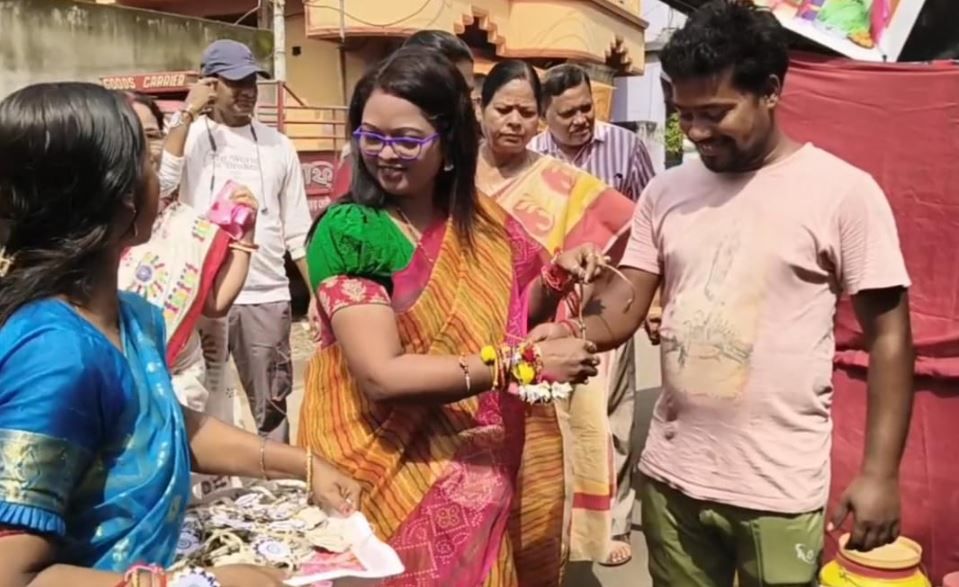 মেদিনীপুর পৌরসভার ২২ নম্বর ওয়ার্ডের শুভ রাখি বন্ধন উৎসব পালন!