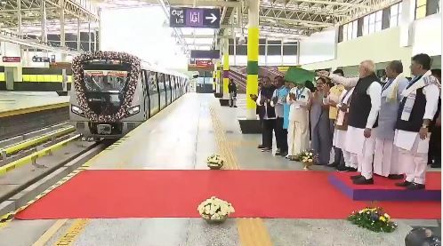 প্রধানমন্ত্রী  বেঙ্গালুরু থেকে বেলাগাভি বন্দে ভারত পরিষেবা এবং বেঙ্গালুরুর নামা মেট্রোর ইয়েলো লাইন  শুভ উদ্বোধন করলেন!
