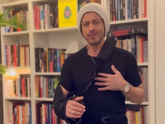 ৩৩ বছরে প্রথমবার জাতীয় পুরস্কার পাচ্ছেন "বাদশা শাহরুখ"!