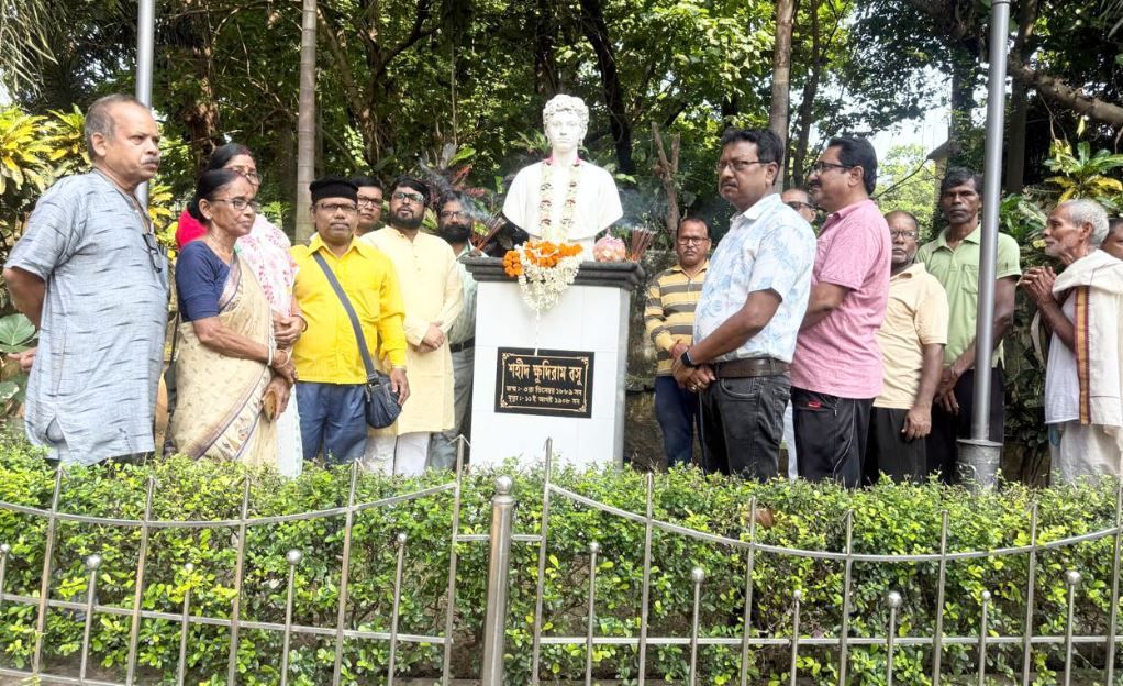 ঝাড়গ্রাম পুরসভার উদ্যোগে ক্ষুদিরাম স্মরণ!