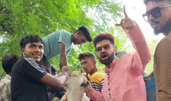 দুর্গাপুরে গরুকাণ্ড নিয়ে অভিযুক্ত বিজেপি যুব মোর্চার নেতা পারিজাত গঙ্গোপাধ্যায়কে গ্রেফতার করলো পুলিশ!