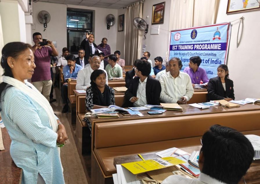 মেদিনীপুর  জজ আদালতে অনুষ্ঠিত হলো দুদিনের অনলাইন ই ফাইলিং ট্রেনিং!