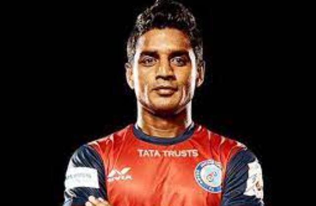 দেশি কোচরা কোনও অংশে কম যান না মেহতাব হোসেন!