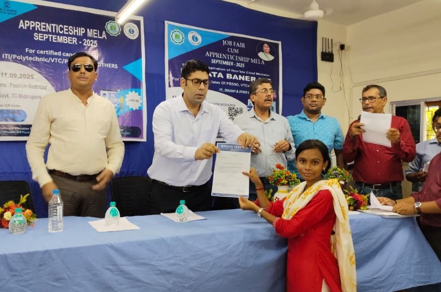 উৎকর্ষ বাংলা: রাজ্যের বেকার যুবক-যুবতীদের জন্য একাধিক প্রকল্প নিয়েছে রাজ্য সরকার!