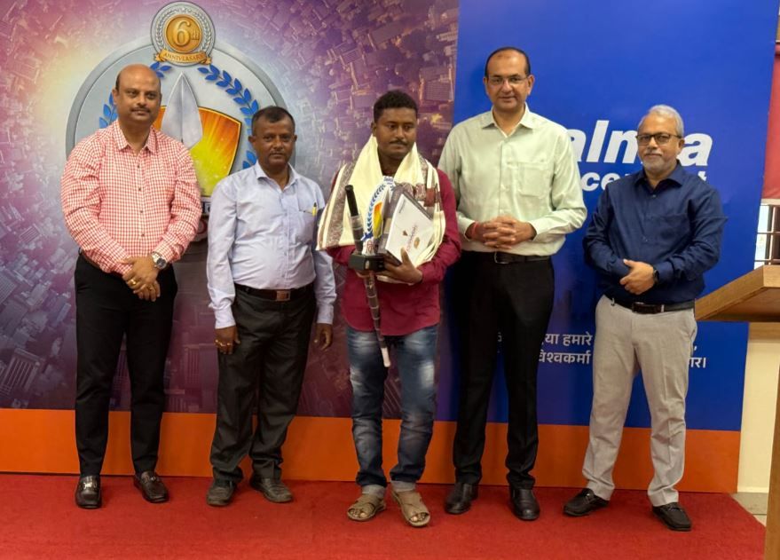 ডালমিয়া সিমেন্ট তার ‘আপ হ্যায় সচ্চে বিশ্বকর্মা’ উদ্যোগের মাধ্যমে পূর্ব অঞ্চল জুড়ে ৪০০ জনেরও বেশি প্রবীণ ঠিকাদারকে সম্মানিত করলো!