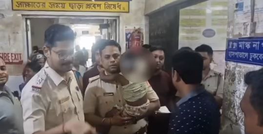 ৩ বছরের অপহৃত শিশুকন্যা উদ্ধার করলো  মালদা পুলিশ!