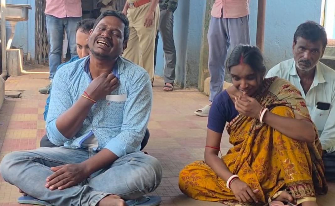 মেদিনীপুর মেডিকেল কলেজ হাসপাতালে চিকিৎসার গাফিলতিতে ৯ মাসের অন্তঃসত্ত্বার মৃত্যুর অভিযোগ?