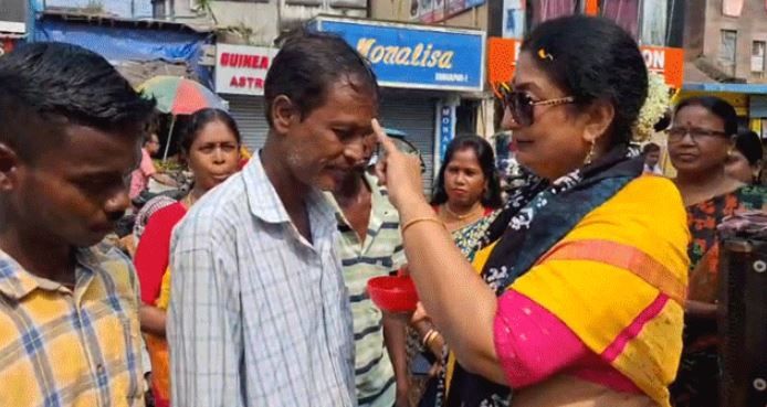 দুর্গাপুরে নির্মল বন্ধু ও সাফাই কর্মীদের নিয়ে গণভাইফোঁটা!