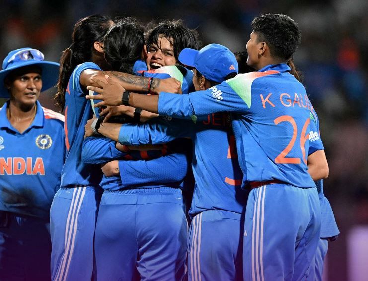 ভারতের মেয়েরা ঐতিহাসিক মুহূর্ত কি তৈরি করবে মুম্বইয়ের ডিওয়াই পাটিল স্টেডিয়ামে?