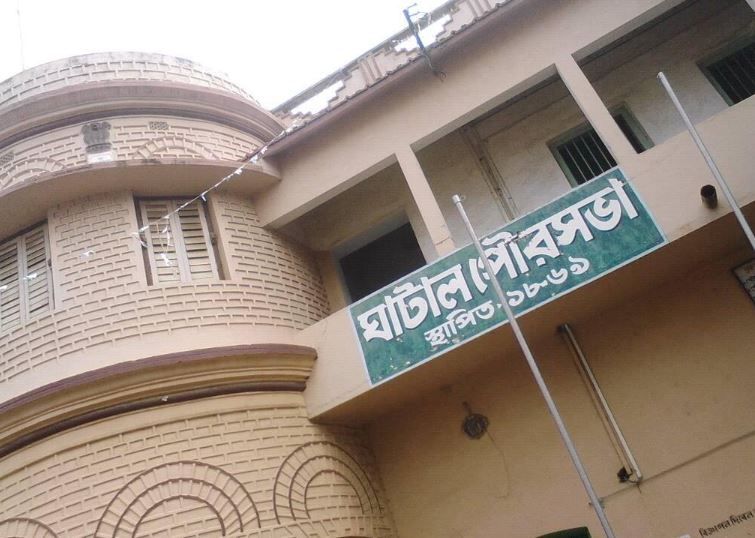 ঘাটাল পৌরসভার অন্দরমহলে রদবদলের পরিপ্রেক্ষিতে তৃণমূল কংগ্রেসের মধ্যেই বিপুল ক্ষোভ ও উত্তেজনা!