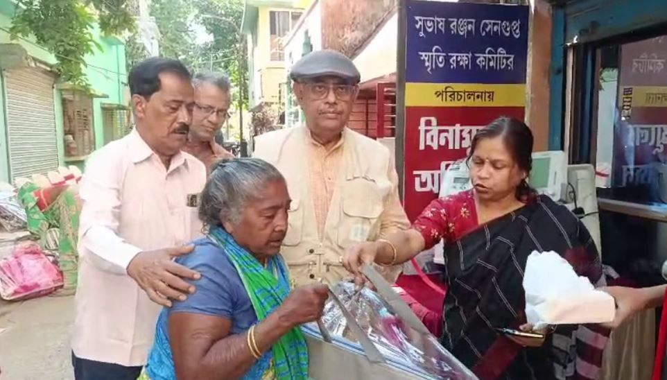 সুভাষ রঞ্জন সেনগুপ্ত স্মৃতি রক্ষা কমিটির মানবিক উদ্যোগ চালু হল ২৪ ঘন্টার বিনামূল্যে অক্সিজেন পরিষেবা!