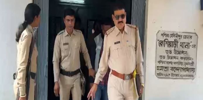 পশ্চিম মেদিনীপুর জেলার কেশিয়াড়িতে মামীকে অপহরণ করে ইচ্ছার বিরুদ্ধে সহবাসের অভিযোগ!