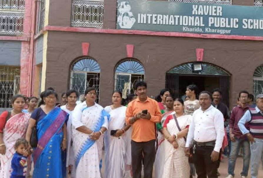 পশ্চিম মেদিনীপুরের  খড়গপুর শহরে ক্ষমতাসীন তৃণমূল কংগ্রেসের ভেতরে অসন্তোষের ঢেউ!