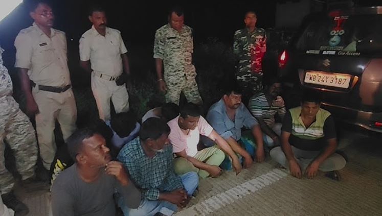 ঘাটাল দাসপুরে ফের নিষিদ্ধ কাফ সিরাপ সহ গ্রেপ্তার ৬ জন পাচারকারী!