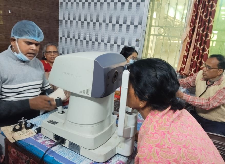 খড়্গপুর শহরে নিউ সেটেলমেন্ট সাঁইবাবা সেবা সংঘের উদ্যোগে চক্ষু পরীক্ষা শিবির!