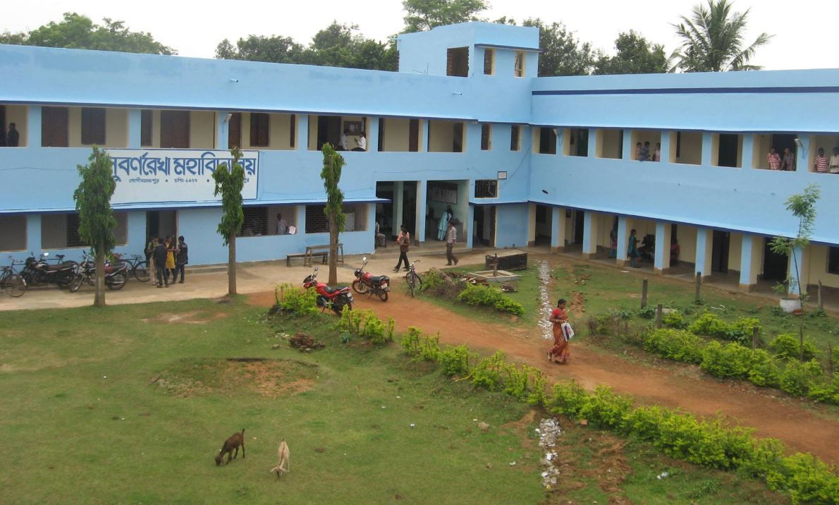 গোপীবল্লভপুর সুবর্ণরেখা মহাবিদ্যালয়ে  ইন্টার্নশিপ প্র্যাকটিক্যাল পরীক্ষাতে  ইলেকট্রিক মিস্ত্রি  পরীক্ষাটি পরিচালনা করছেন বলে  অভিযোগ?